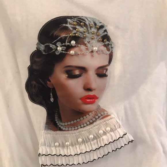 Tops - Picture 3 of 4